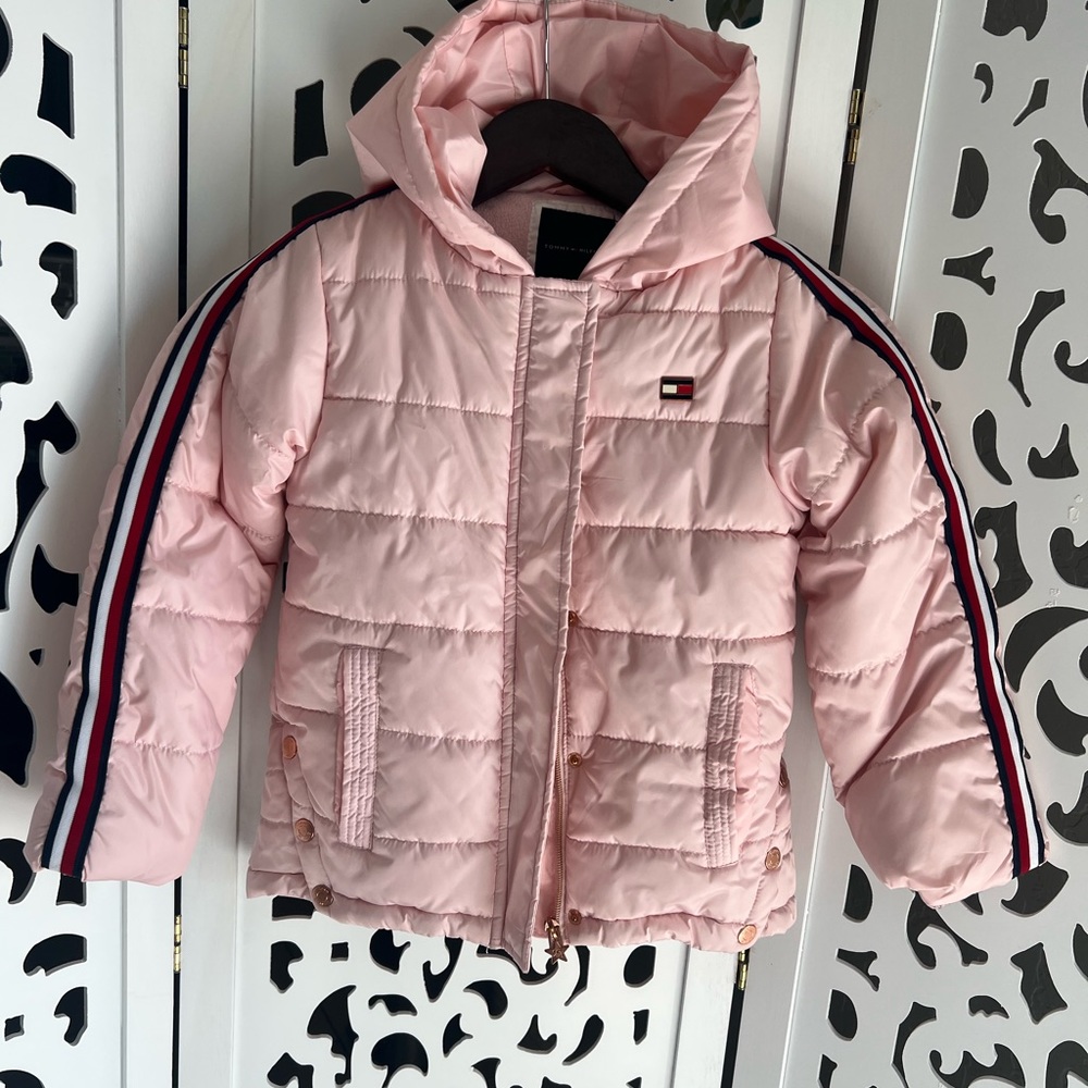 Girls jacket size 6 x. Worn few times, like new